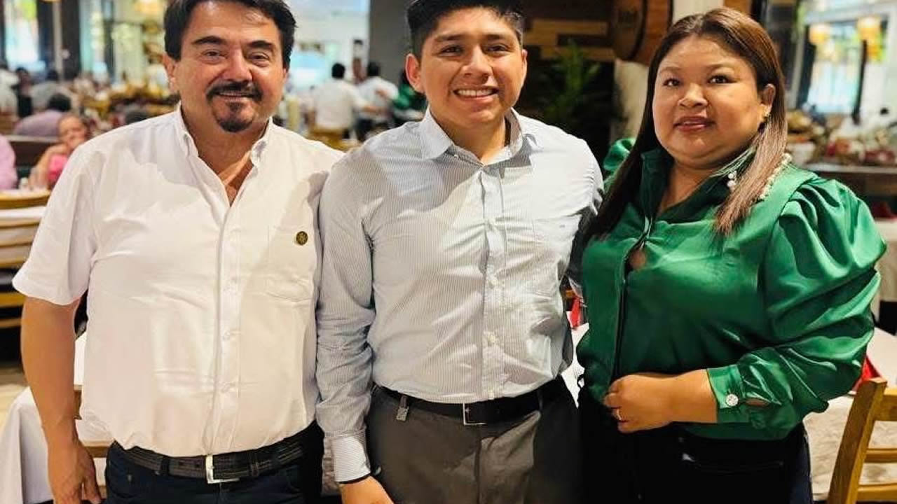Orgullo Macuspanense: Reconocimiento al Talento Juvenil