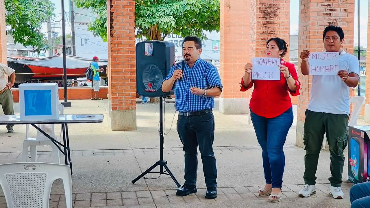 Unidad y Compromiso: Julio Ernesto Gutiérrez Bocanegra Lidera Destacada Asamblea en Macuspana